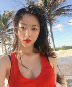 雪梨明星,从网红到明星的蜕变之路