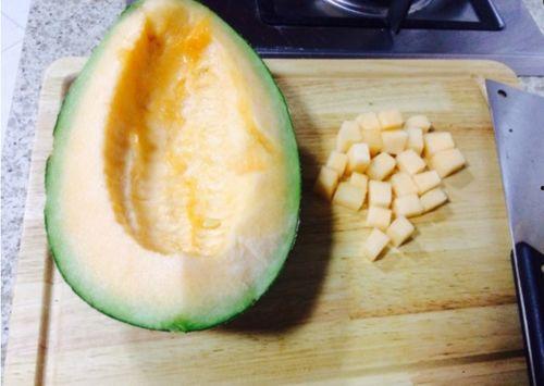 吃哈密瓜搞笑视频,笑果满满的视频盛宴