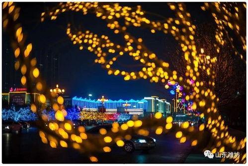 潍坊网红街灯光秀图片,璀璨光影，点亮夜空魅力