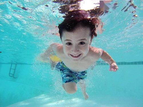 明星玩海浪鼓视频